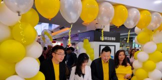 Berikan Real Service Kepada Penggunanya di Surabaya, realme Resmikan Official Service Center & Store di WTC Surabaya