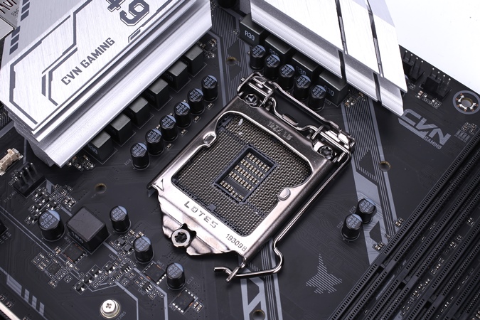 CVN-Z490-GAMING-PRO-098