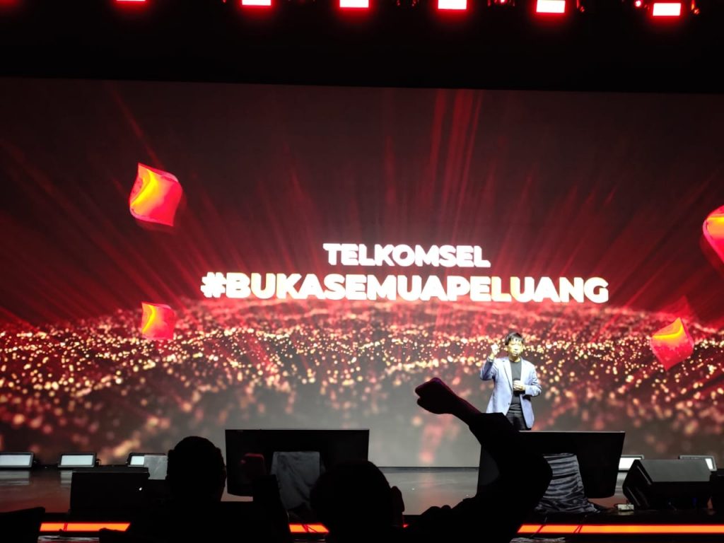 Direktur Utama Telkomsel, Hendri Mulya Syam