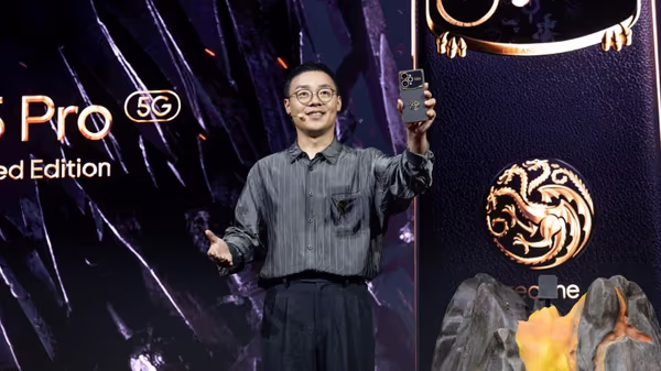 realme-15-pro-5g-game-of-throne-edition-(3)